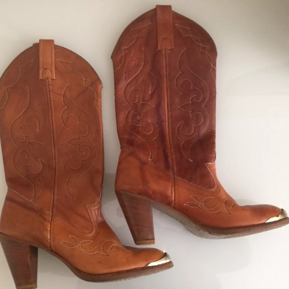 Acme Cowgirl Cowboy heeled boots