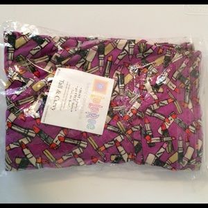 NWT LULAROE LIPSTICK TC LEGGINGS