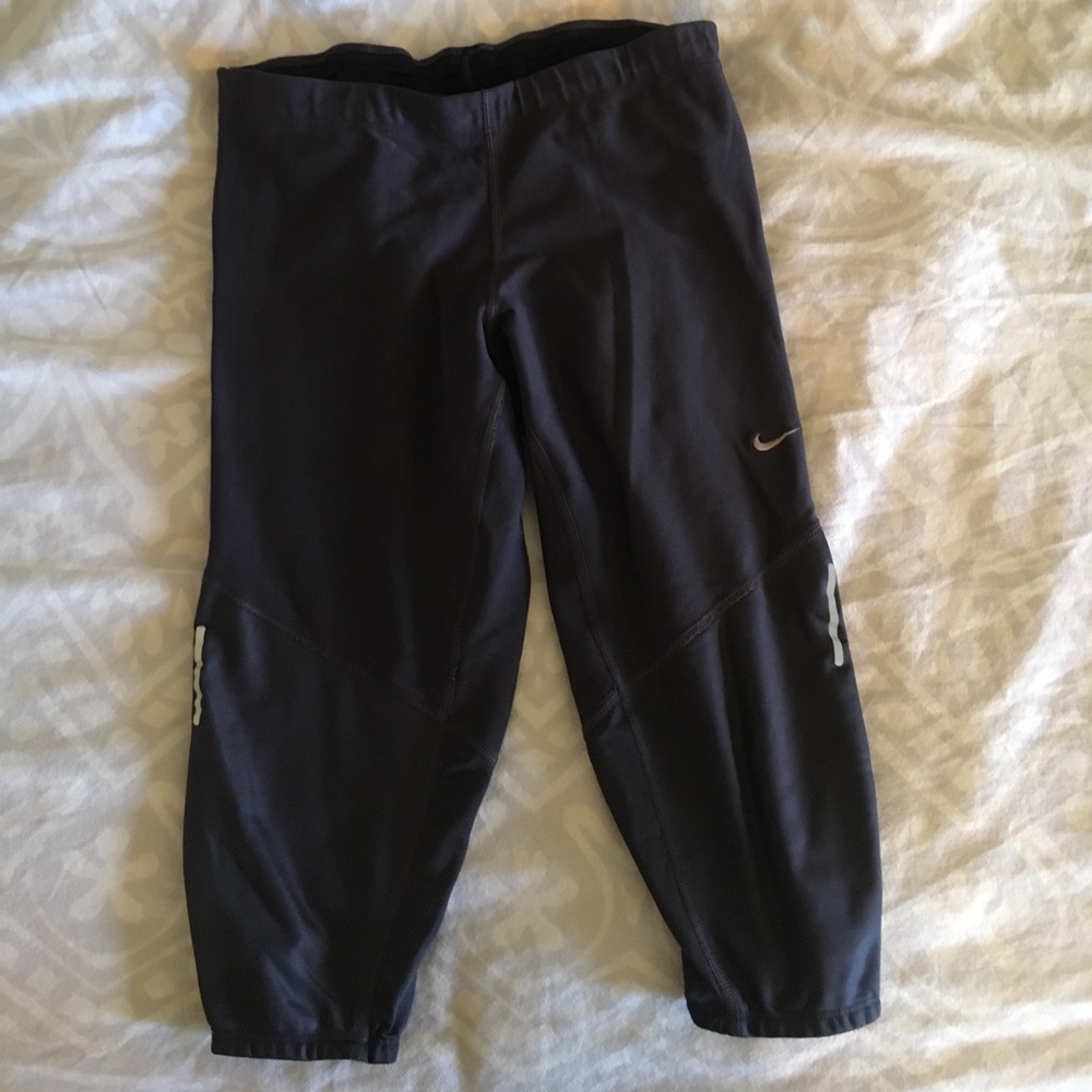 Nike Dri-Fit Crop Leggings Size M Worn Once