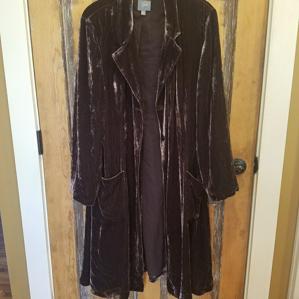 NWOT Velvet duster
