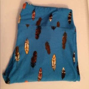 Lularoe FEATHER TC LEGGINGS