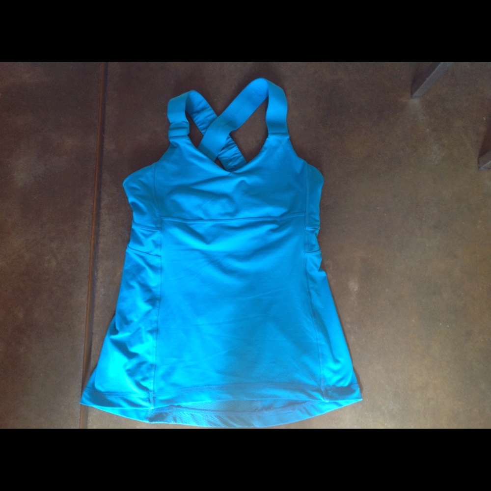 Lululemon tank