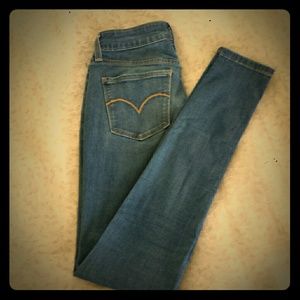 Levi Skinny jeans