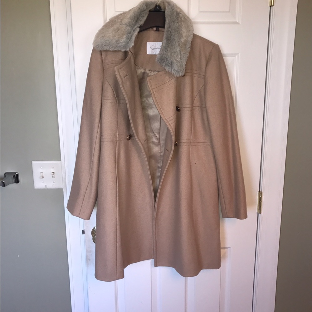 Medium Tan peacoat