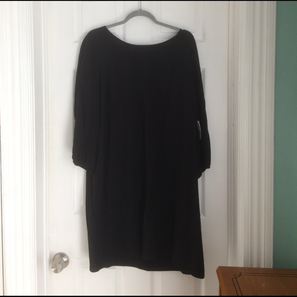 Old Navy black tunic dress with zipper detail
