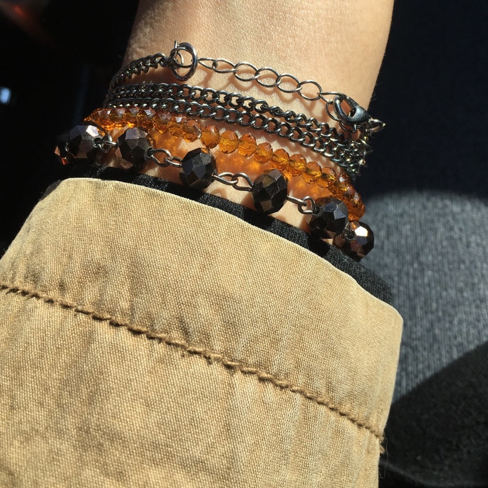 Necklace/bracelet