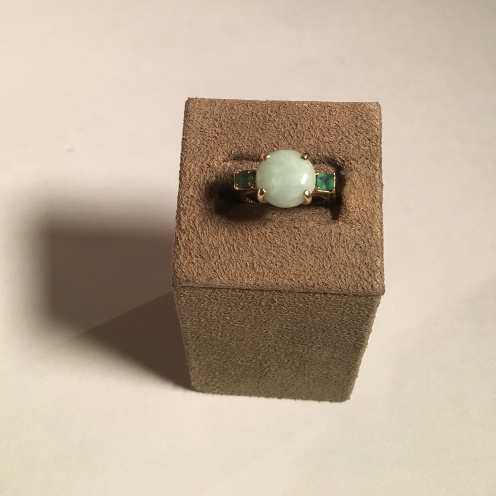 14K Vintage JADE GREEN Stone w/Emerald Rhinestones *SOLD*