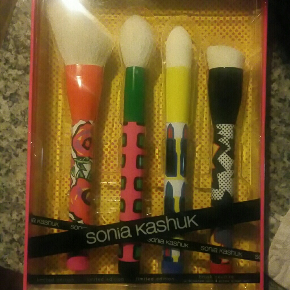 Sonia kashuk limited edition brush couture set