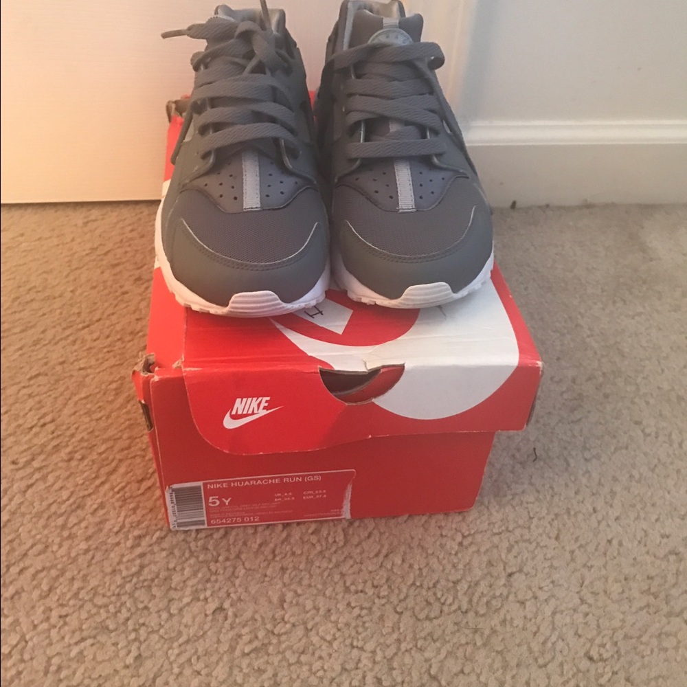Nike huaraches