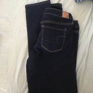 Dark wash American eagle jeans