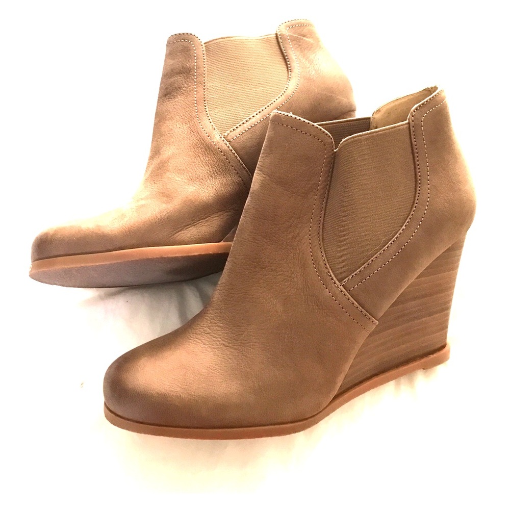 Audrey Brooke booties