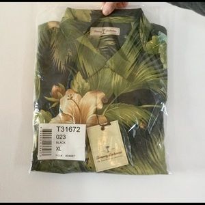 Tommy Bahama short sleeved shirt- Special Rum Camp