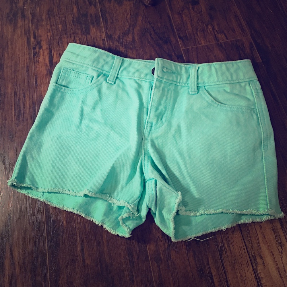 Cherokee Mint shorts