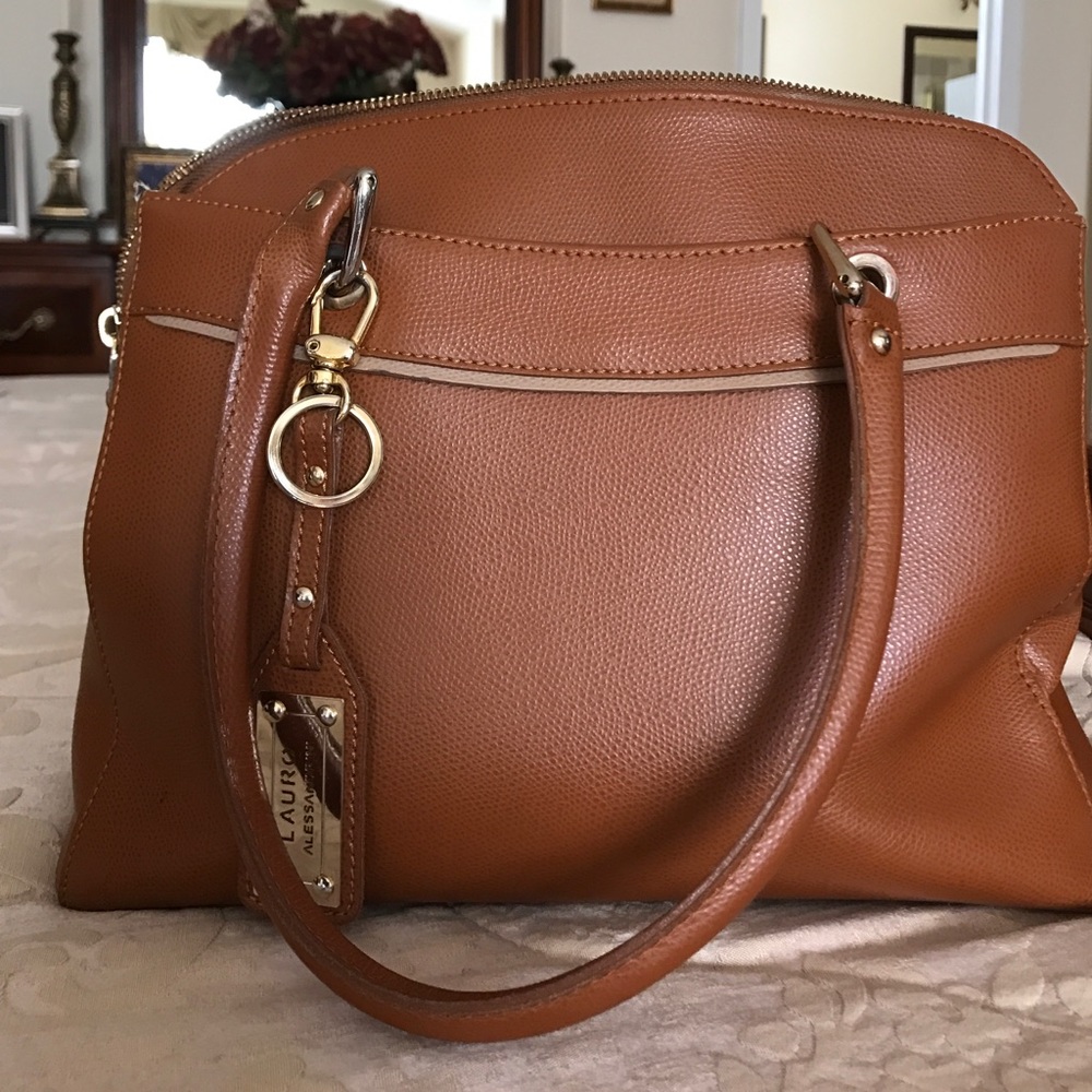 Leather bag