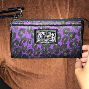 Coach wristlet wallet