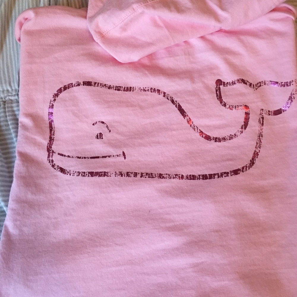 Vineyard Vines hooded tee