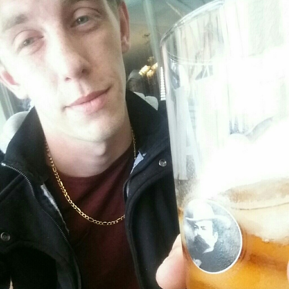 Meet your Posher, Alex