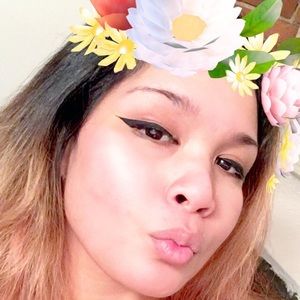 Meet your Posher, Dinah