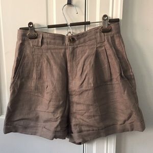 American Apparel Linen Pleated Cuff Short