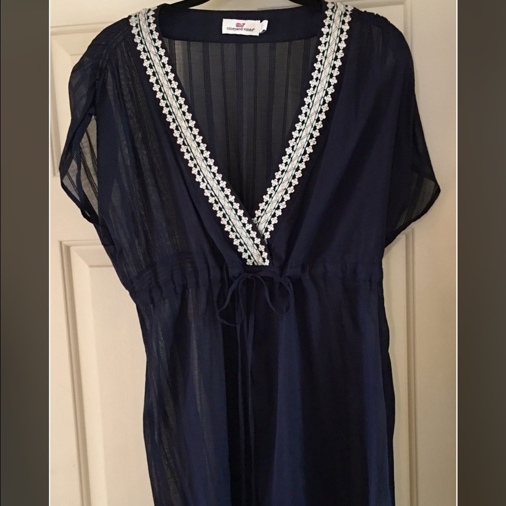 Vineyard Vines beach tunic never worn