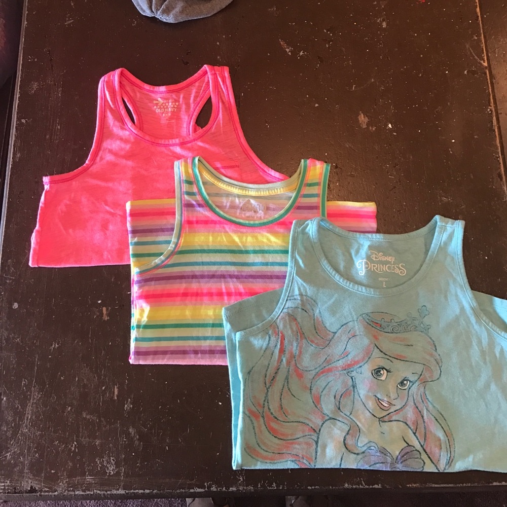 3 girls tank tops