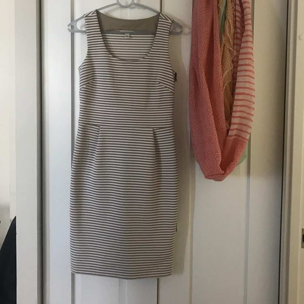 Banana Republic new white and tan striped dress