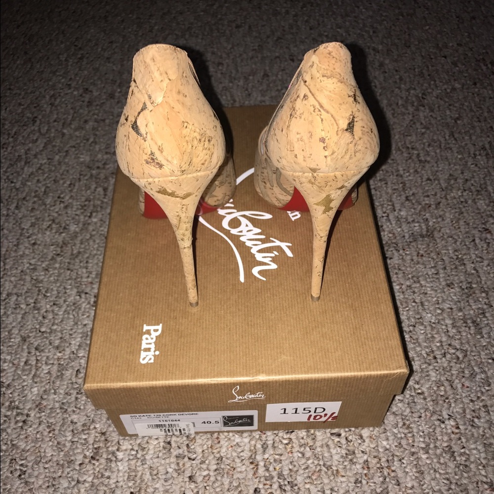 Christian Louboutin sold - Picture 2 of 4