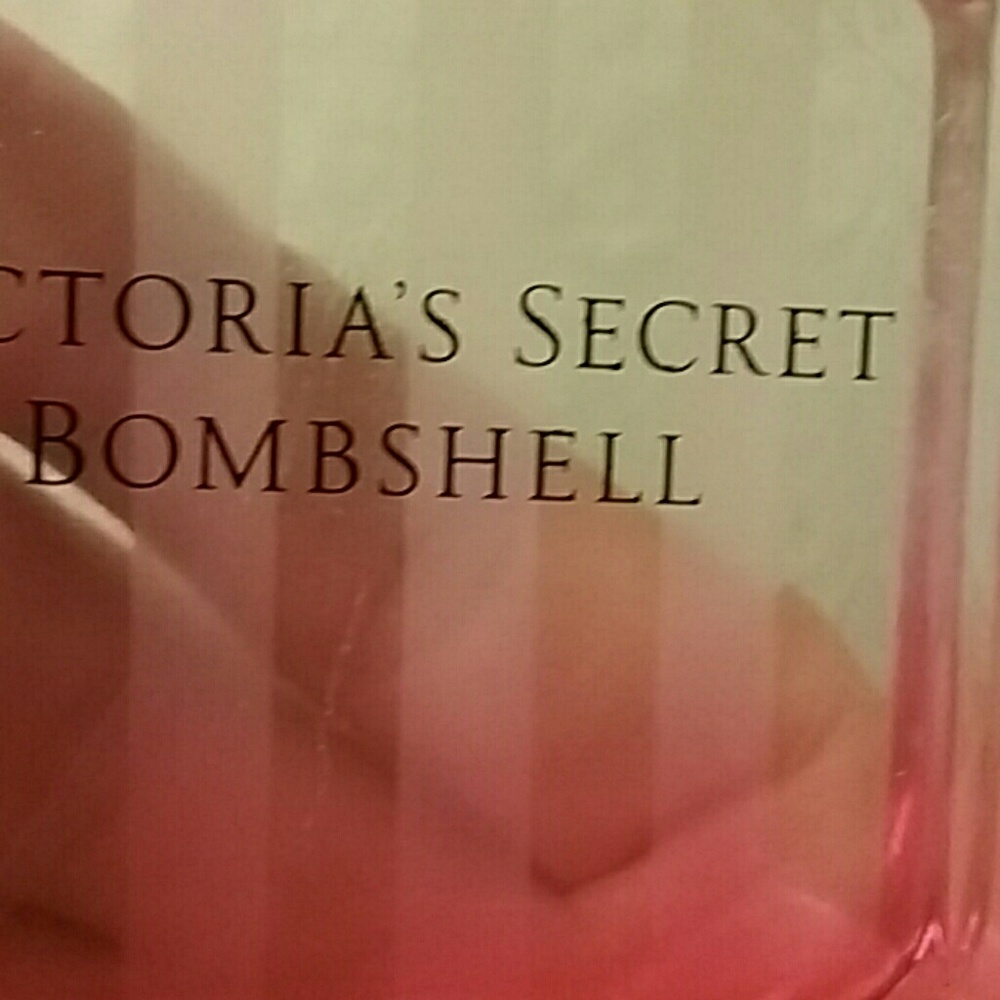 Bombshell perfume - Picture 4 of 5