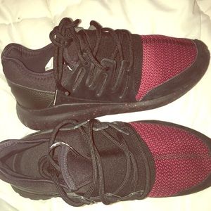 Adidas Tubular Radial