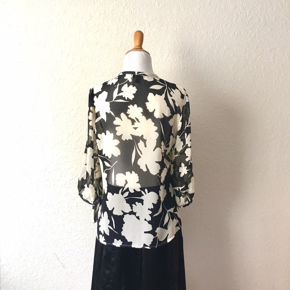 Banana Republic top - Picture 3 of 4