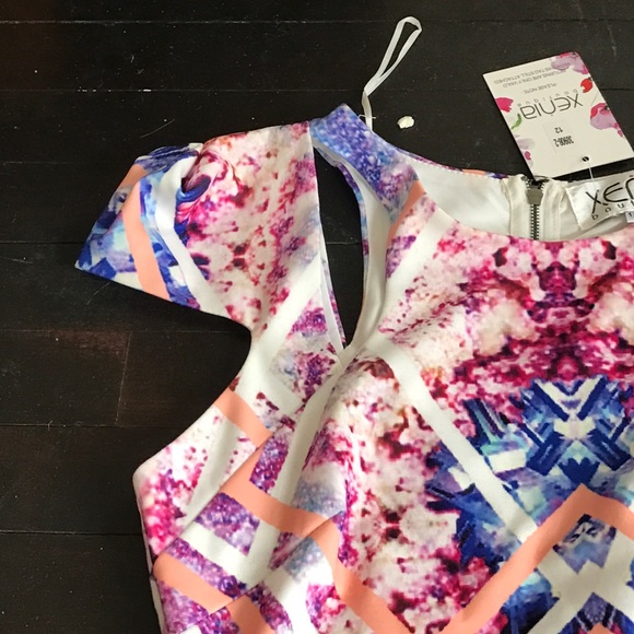 Abstract Dress - Picture 2 of 2