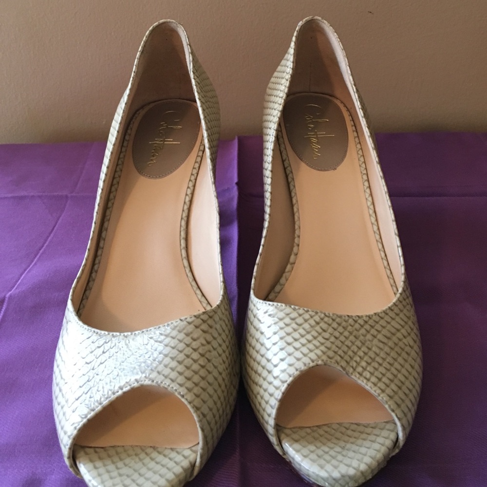 Cole Haan high-heeled shoes