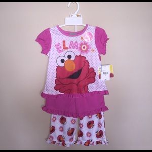 Sesame Street Elmo PJ set •NWT• in Girls 3T