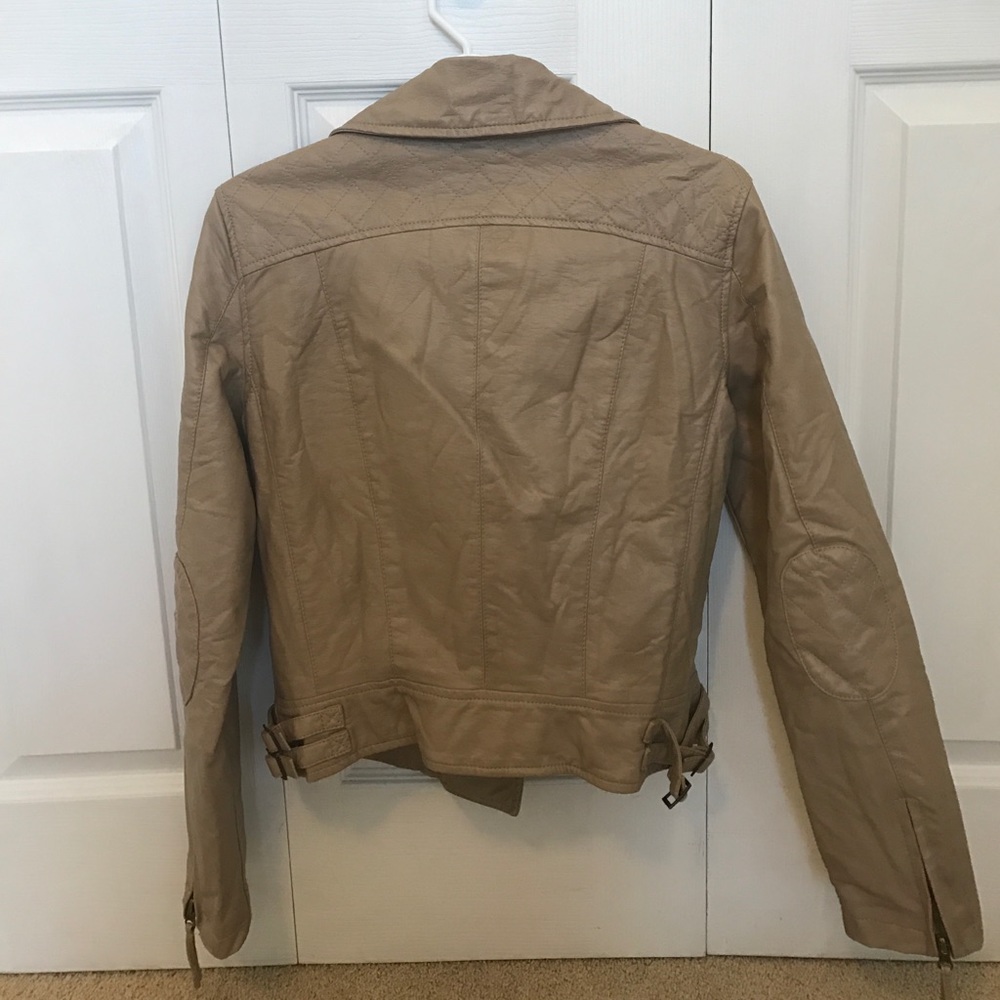 Jacket - Picture 3 of 3