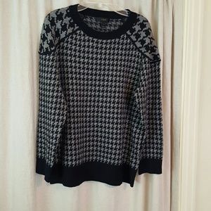 NWOT Women's J Crew Lightweight Sweater, size L