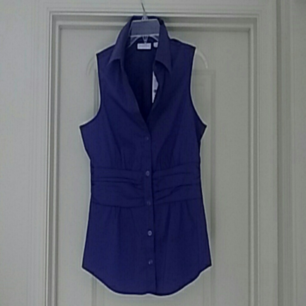 Shirt - Picture 2 of 3