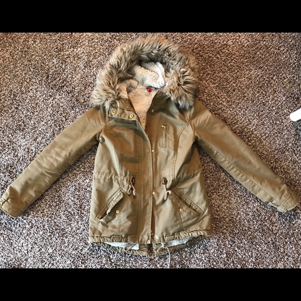 ❤️Moving SALE‼️H&M parka