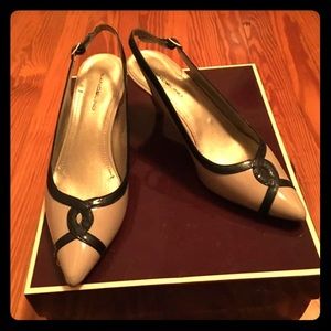 Bandolino Patent Kitten Hee