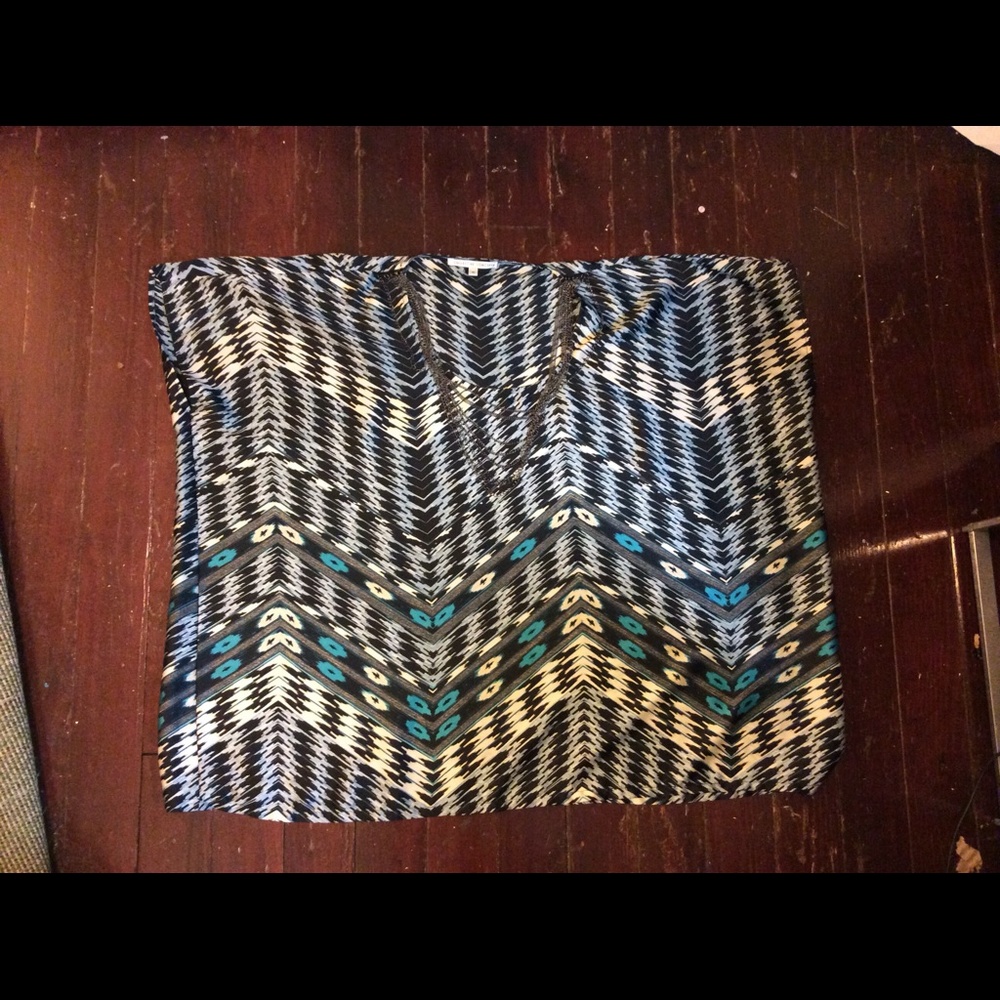 Collective concepts caftan top Size medium.