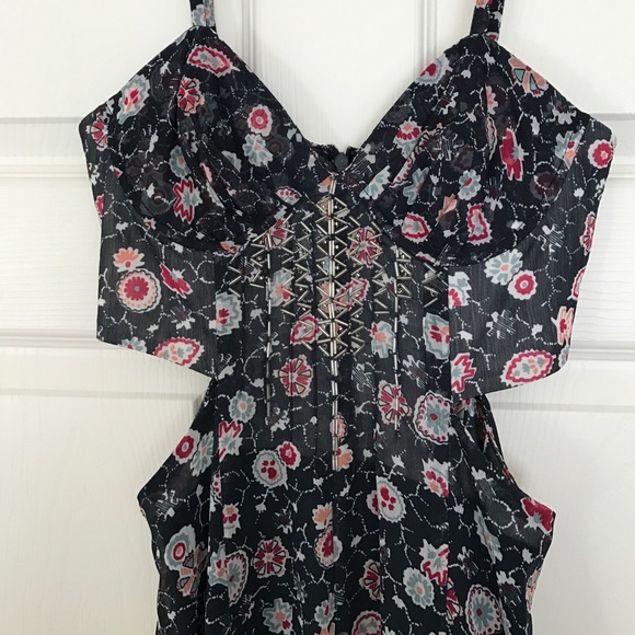 LaROK dress - Picture 2 of 3