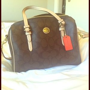 Authentic Coach Crossbody!!