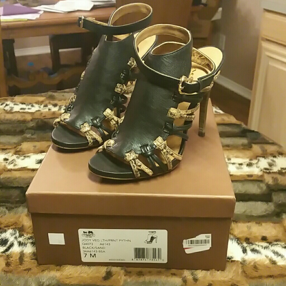 Coach Jody Sandals..love these shoes!
