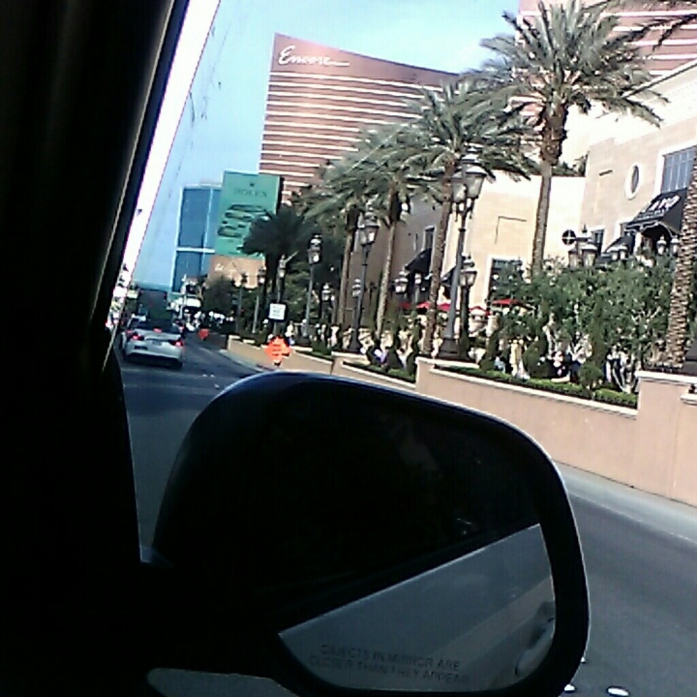 Meet your Posher, Crystal