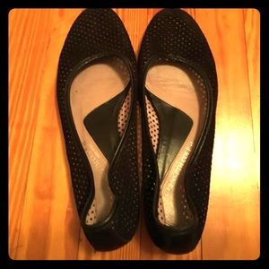 Kenneth Cole Black Suede Mesh Flats