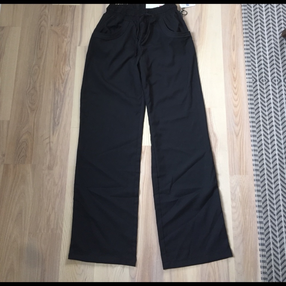 light & flowy black pants, wide leg.