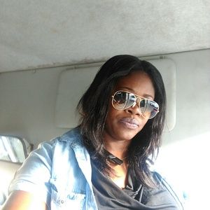 Meet your Posher, Ronkea