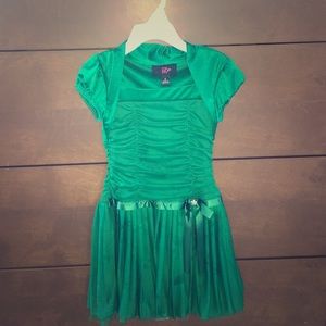 Little Girl green dress
