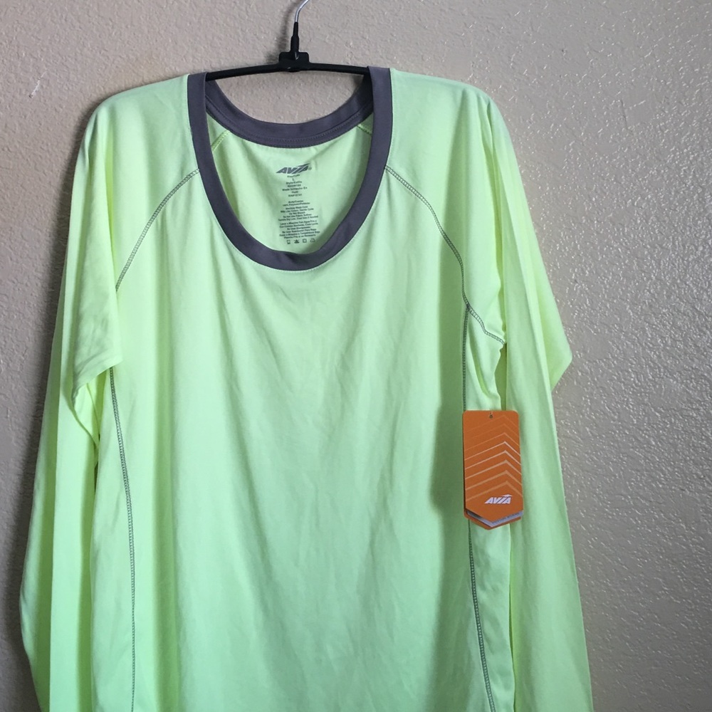 Avia long sleeve workout top