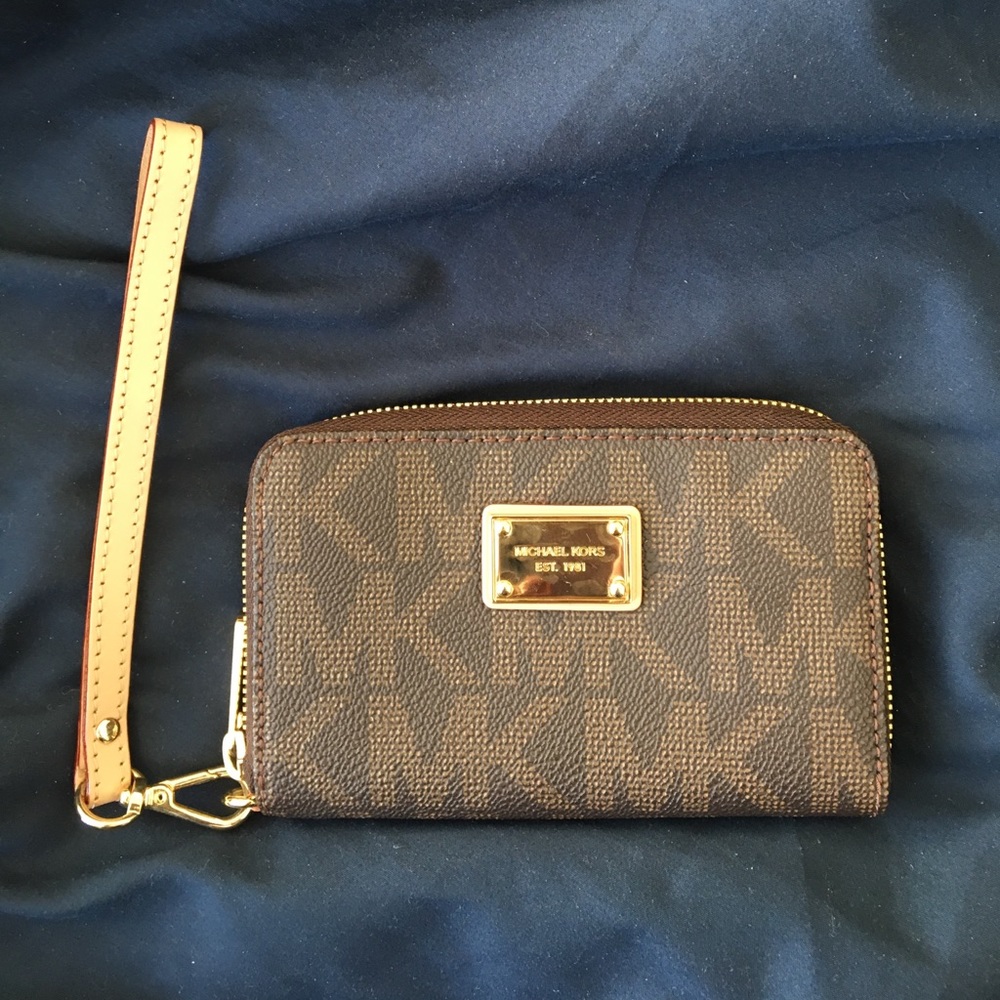 New Michael Kors brown/gold wristlet - $20!
