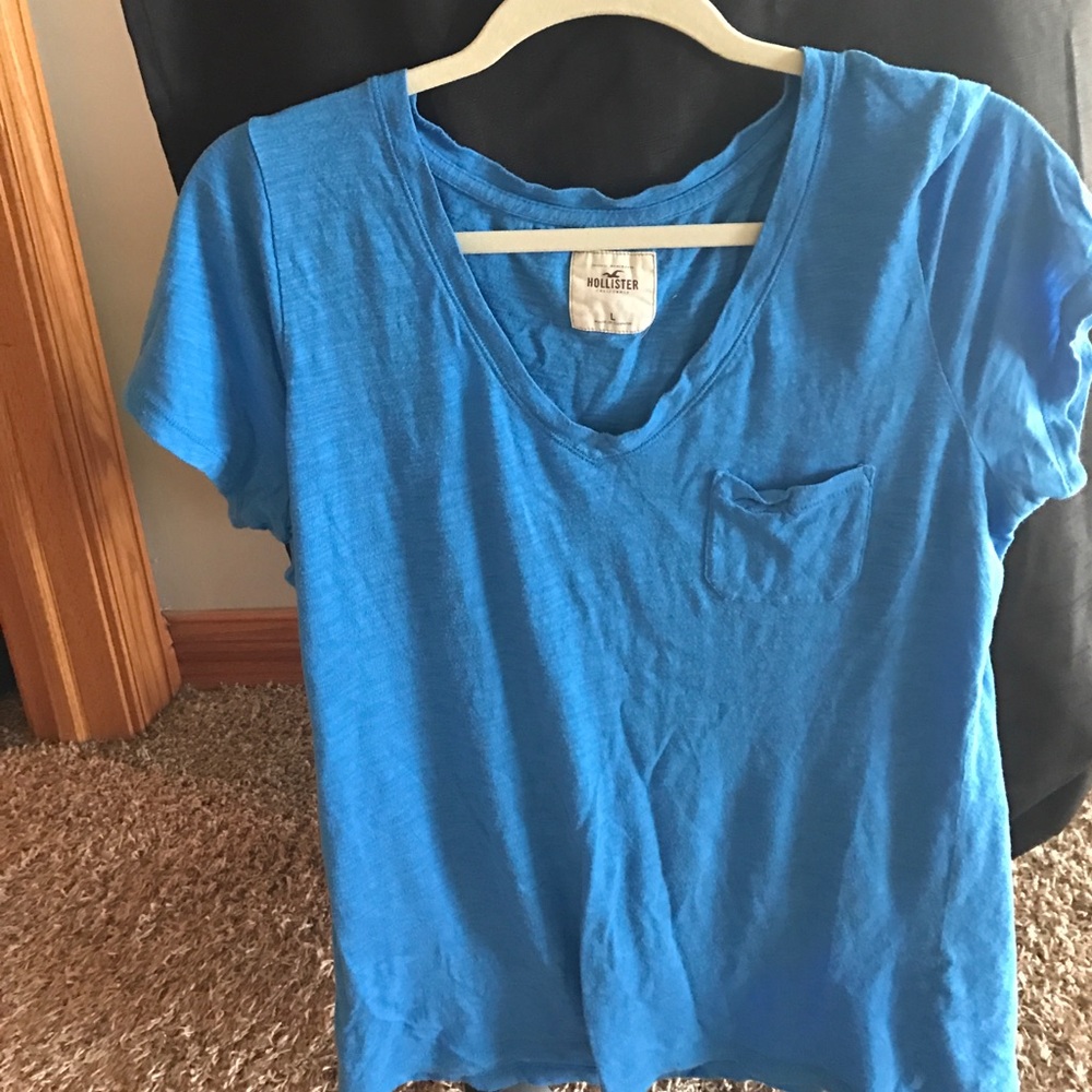 Hollister tee shirt